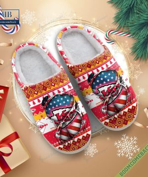 NFL Kansas City Chiefs Christmas Indoor Slip On Slippers