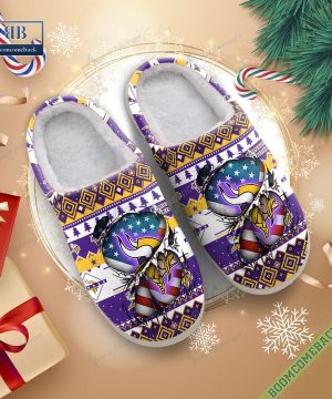 NFL Minnesota Vikings Christmas Indoor Slip On Slippers